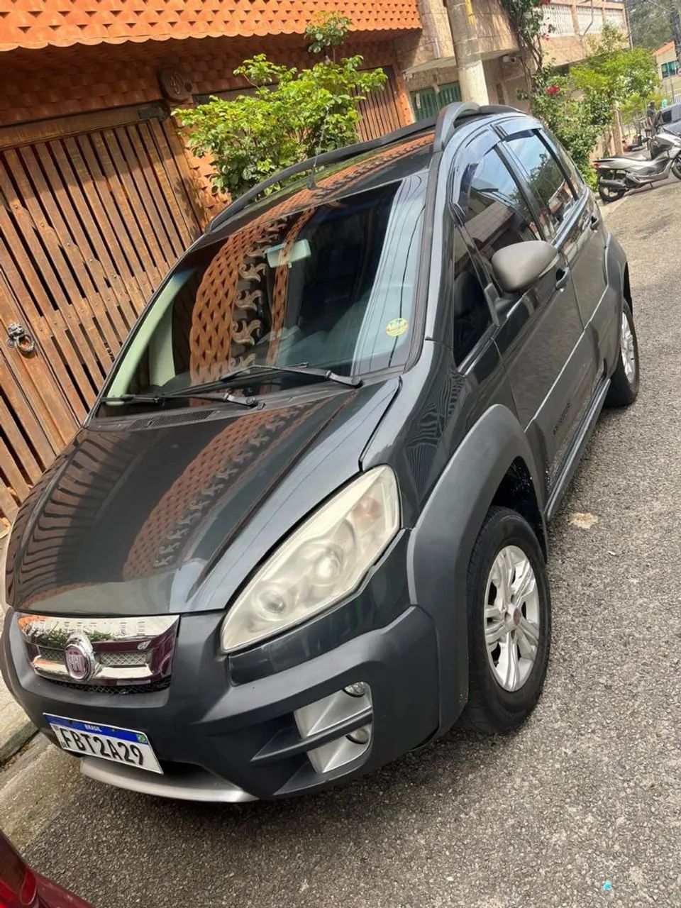 Fiat Idea Adv./ Adv.lock.dualogic 1.8 Flex 5P 2012 - Foto 2