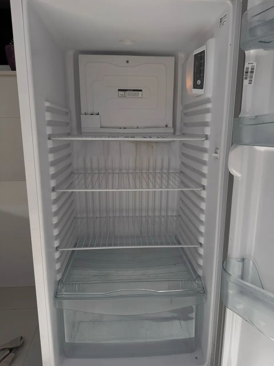 Geladeira cônsul pouco tem pode uso - Foto 2