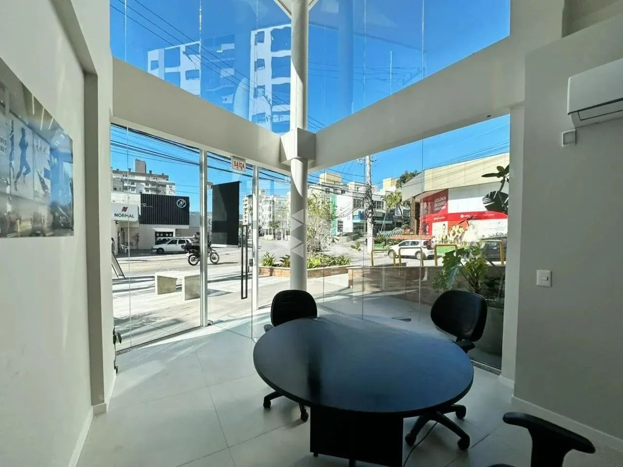 Loja à Venda - Localização Premium na Trindade | Florianópolis-SC