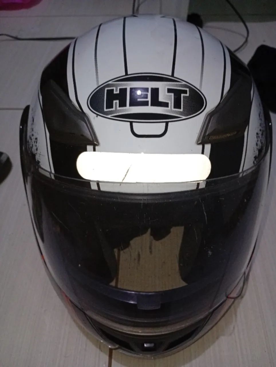 Capacete esportivo 