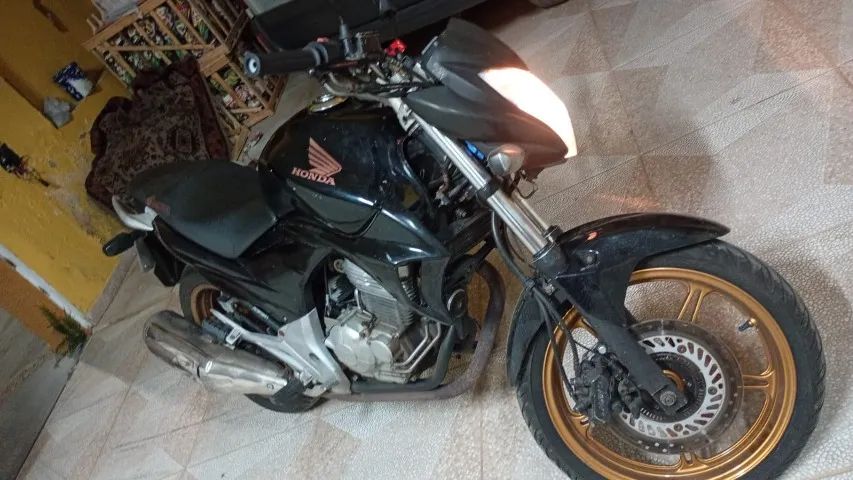 CB 300r ABS 2011 - Foto 2