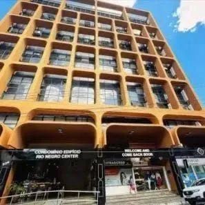 Salas Comercias 45m2 Mobiliado .Edifício Rio Negro center. Centro.