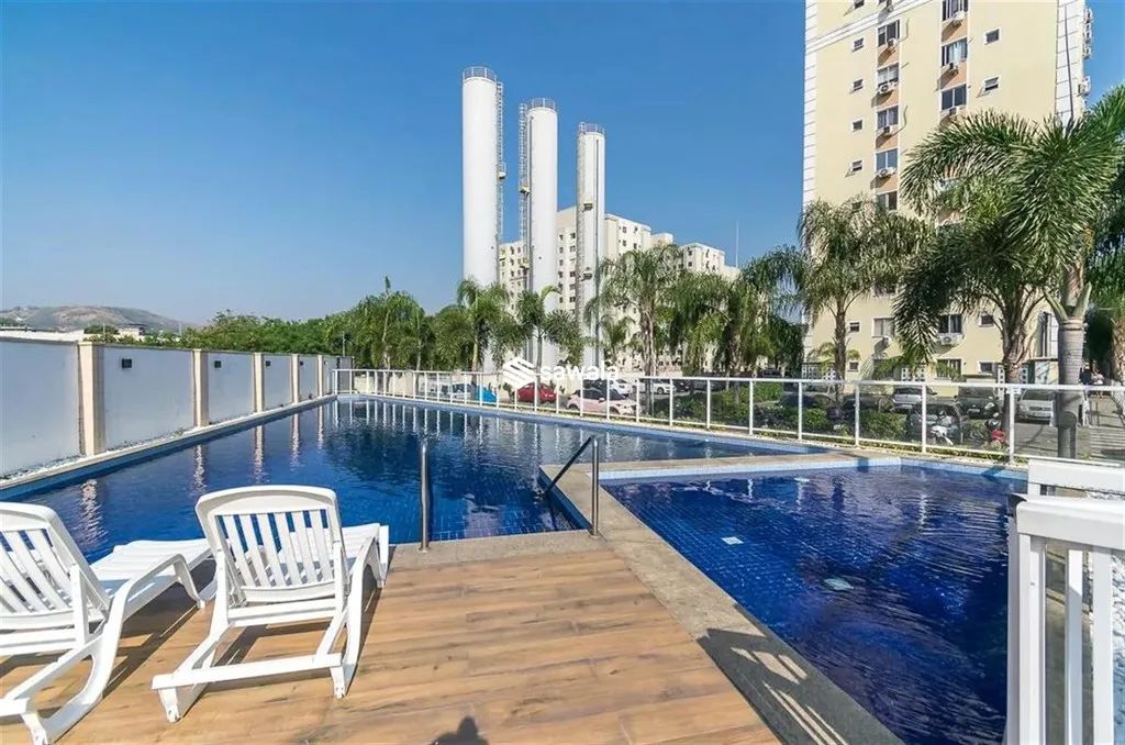 Apartamento à Venda - 2 Quartos com Suíte no Colégio