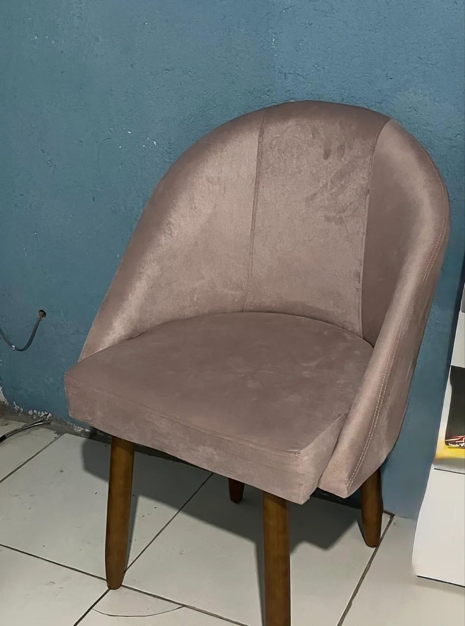Round suede armchair444757618490746880