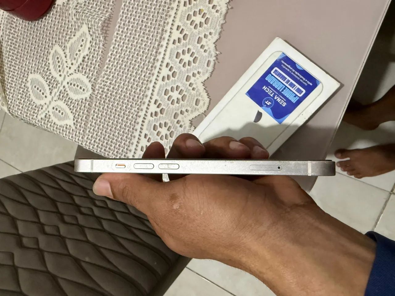 Vendo celular 13 com caixa garantia da Apple ainda. Bem conservado. - Foto 4
