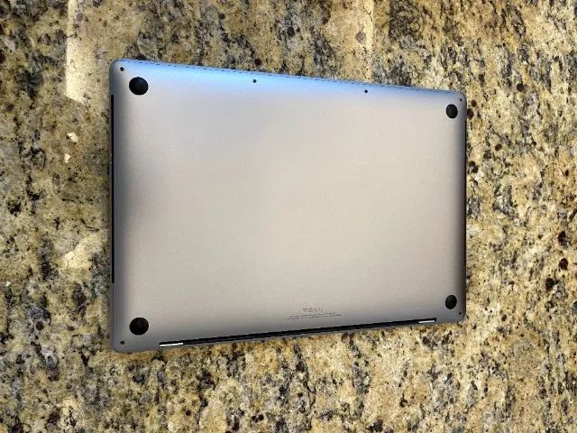 MACBOOK PRO 16