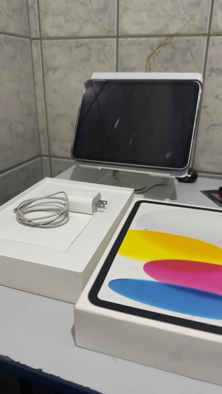 iPad 10 Apple - 64GB - MUITO BEM CONSERVADO 