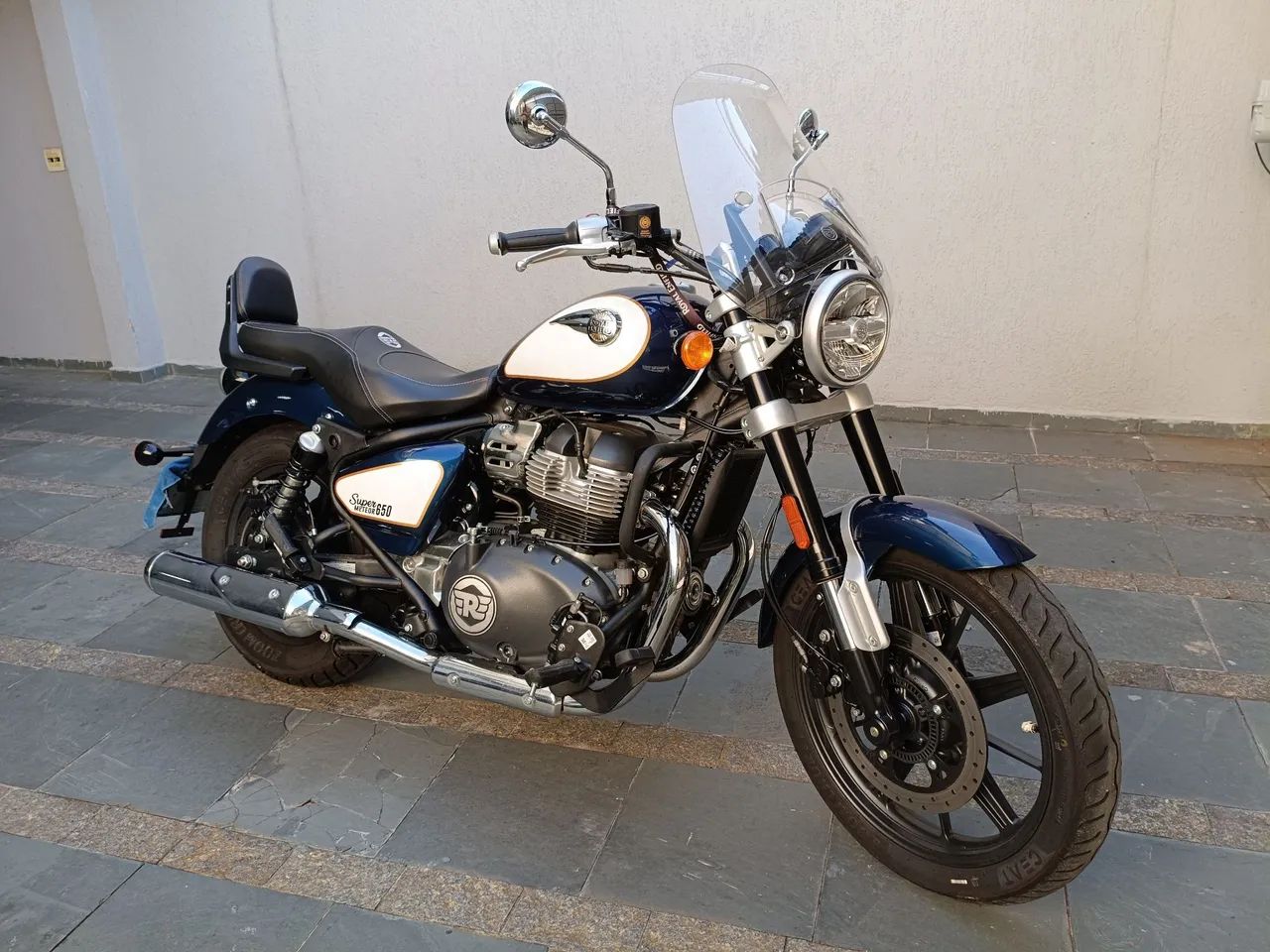 Super meteor 650 celestial 
