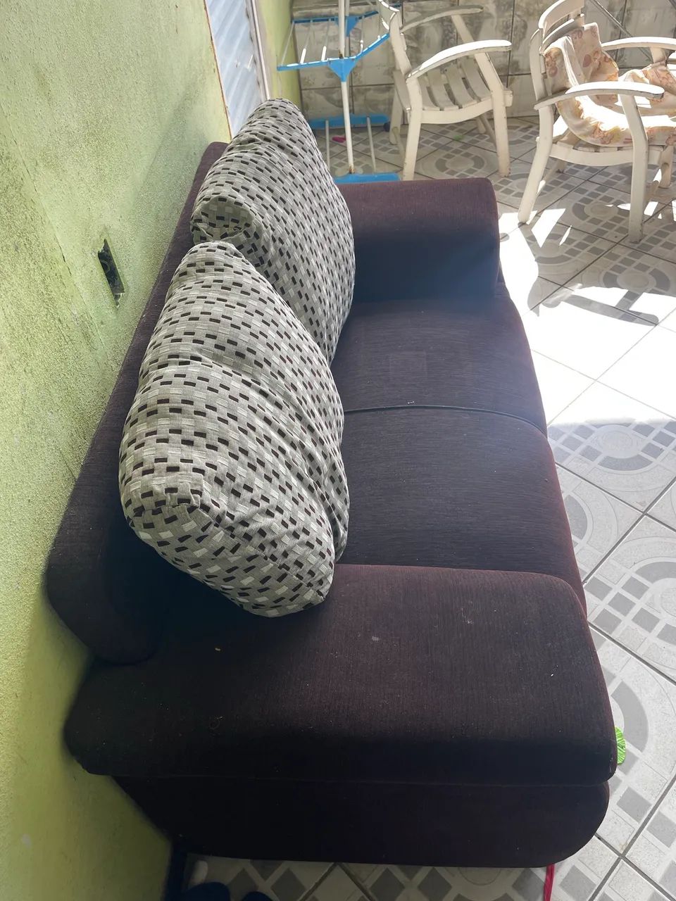 Vendo Sofá de 2 lugares usado - Foto 2