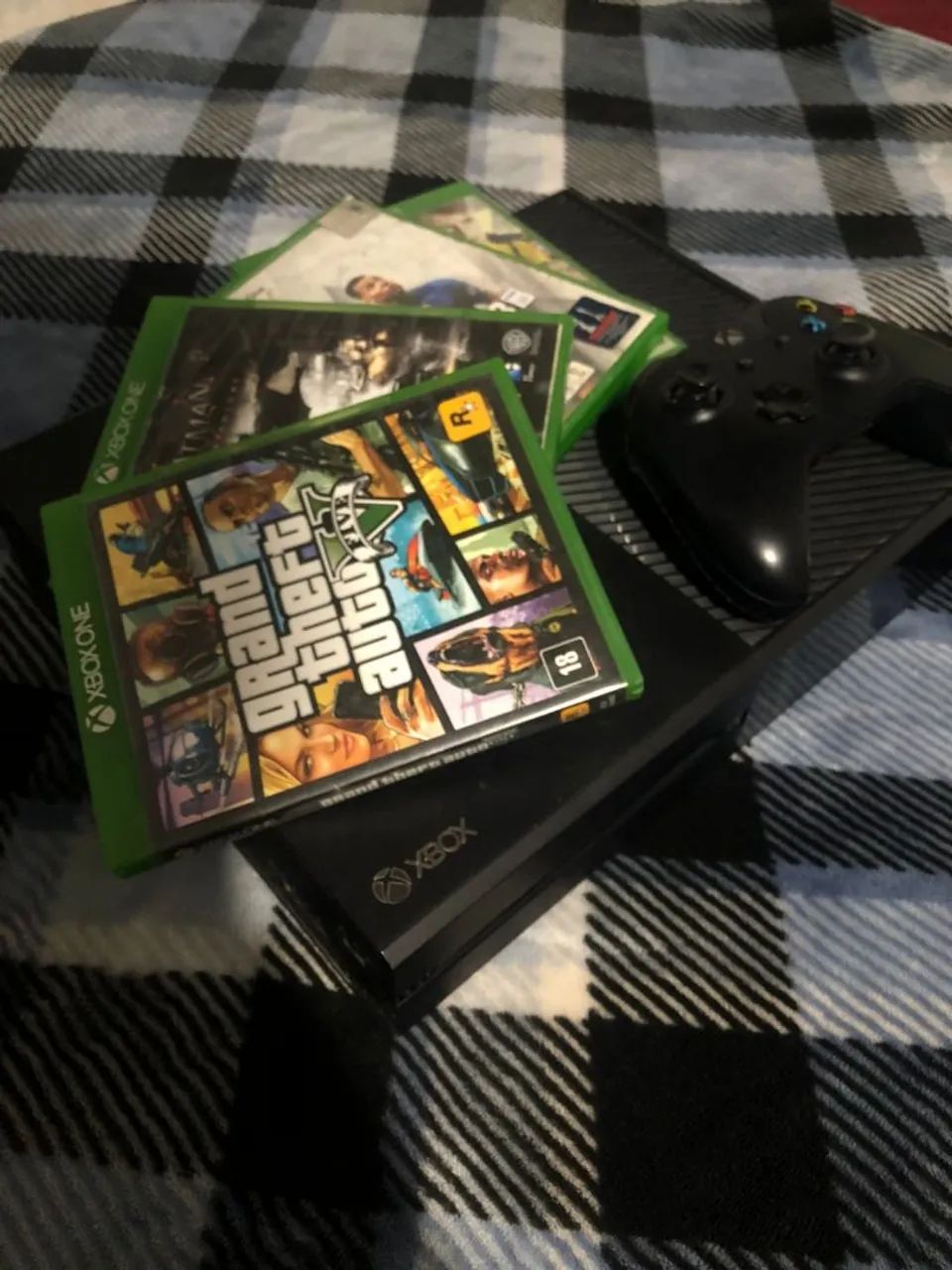 Xbox one funcionando perfeitamente com jogos e controle  - Foto 6