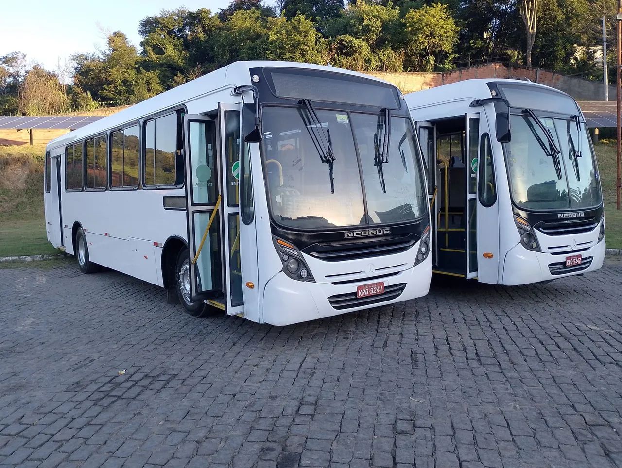 Neobus ano 2017 Mercedes 1519 com 37 lugares sem ar condicionado  - Foto 2