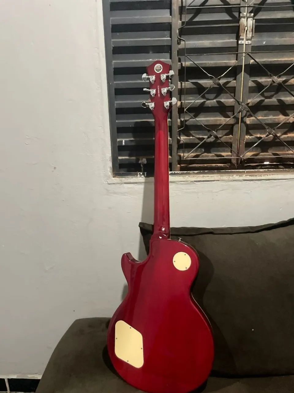 Vende-se Tagima les paul flamed Special séries - Foto 3