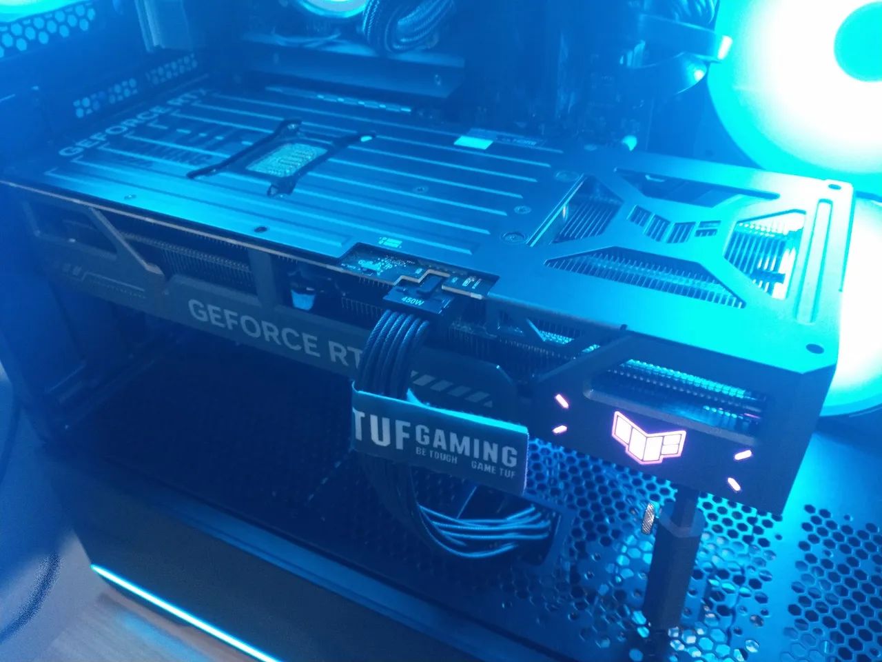 RTX 5070 ASUS TUF - Foto 2