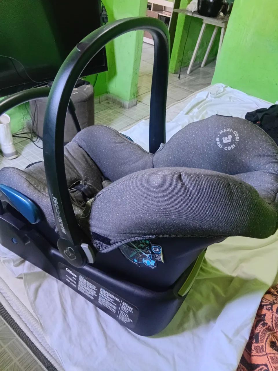 Bebê conforto maxi cosi
