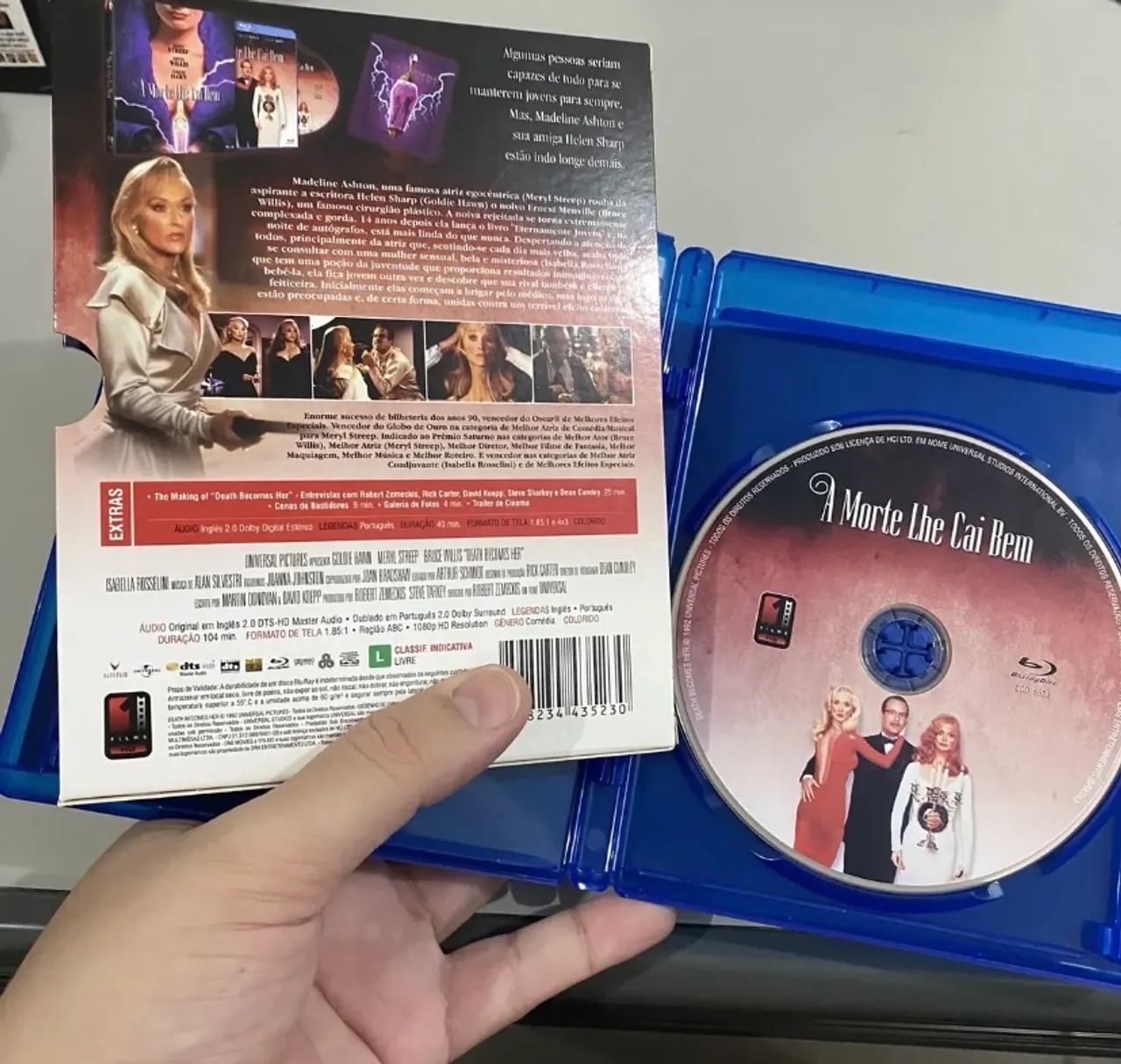 Blu-ray A Morte Lhe Cai Bem -Edição Luva Card / Comédia Meryl