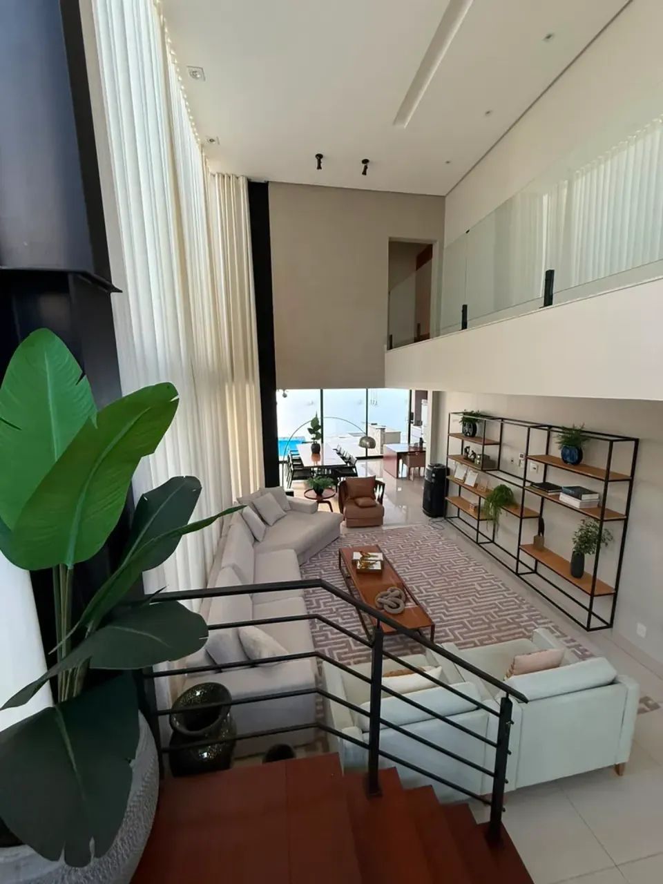 Sobrado 04 Suites Semi Mobiliado