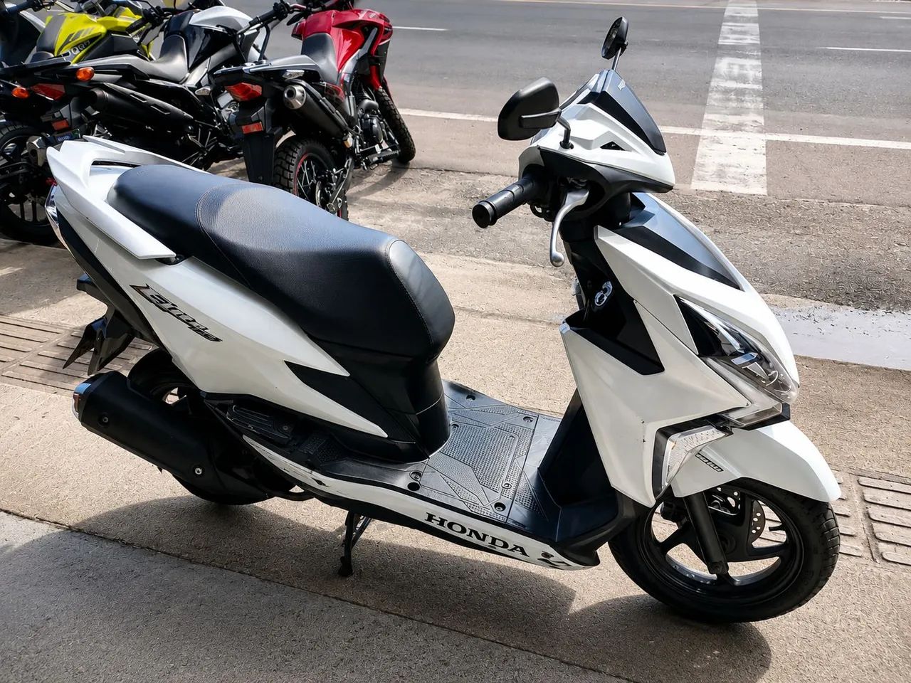 Honda elite 125 