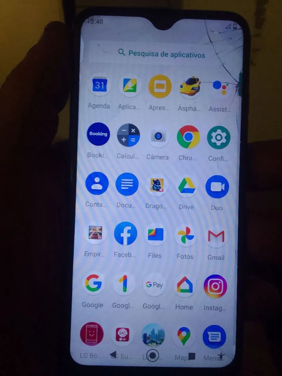 LG k22+ 64gb 4 de ram leve trincado funcionando perfeitamente  - Foto 3