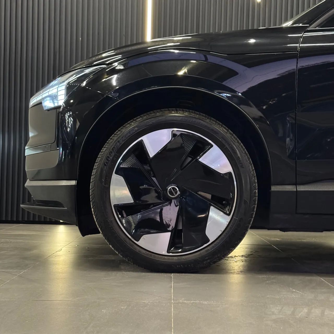 Volvo EX30 E60 Plus (elétrico) 2024 - Foto 5