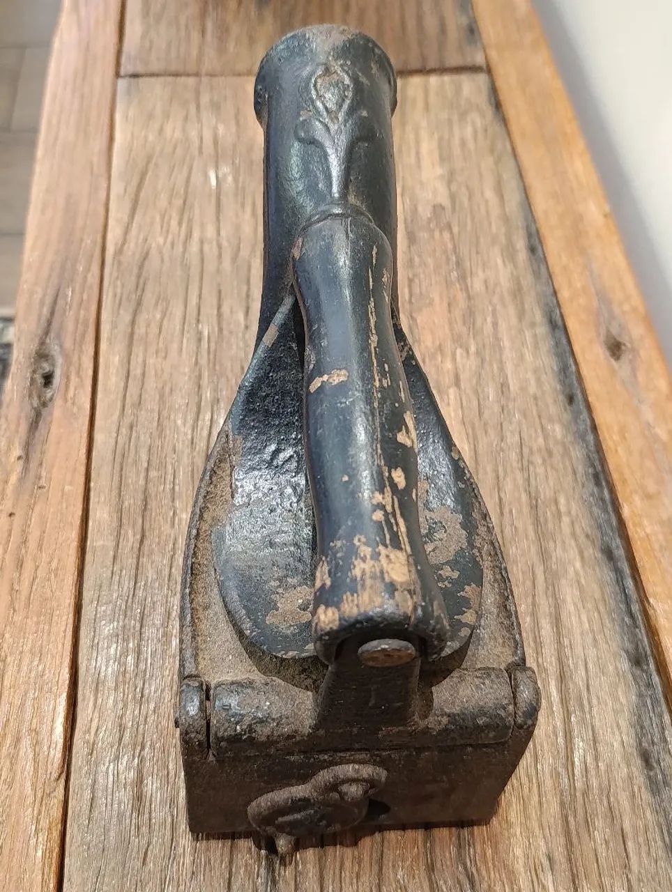 Ferro a brasa chaminé antigo  - Foto 2