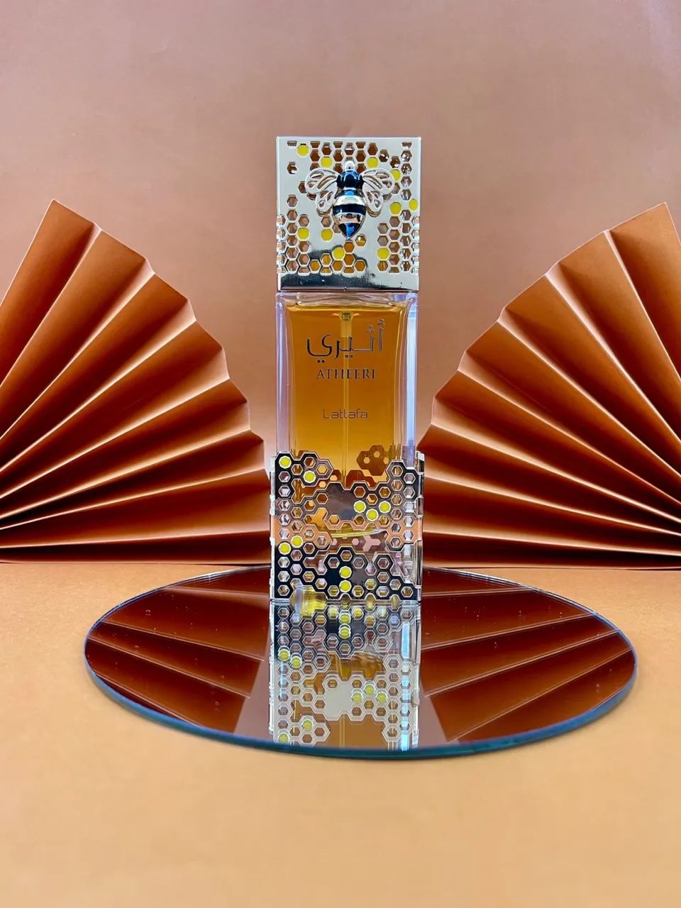 Lattafa  Atheeri EDP 100ml abelhinha  - Foto 3