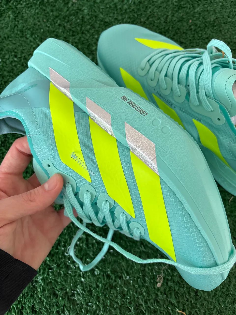 Tênis Adidas Adizero - Foto 2
