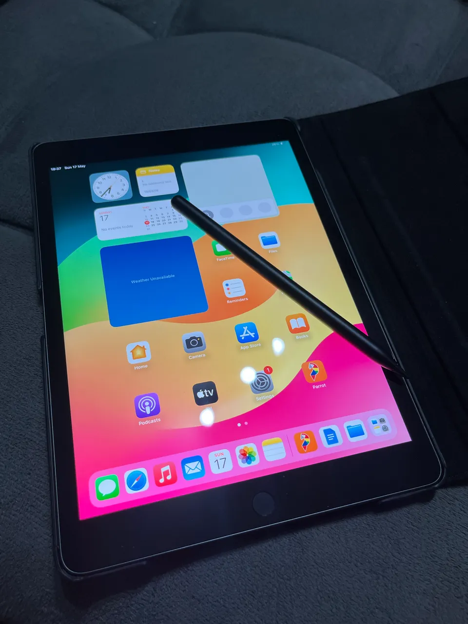 iPad 6ª Geração - 32GB + Apple Pencil + Capa Protetora - Tablets e