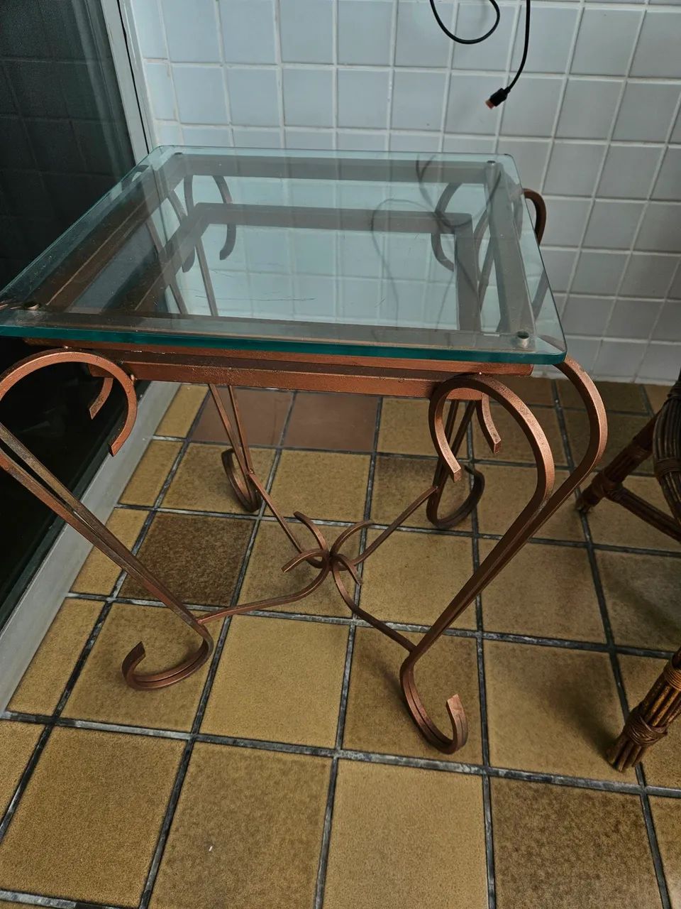 Conjunto terraço com 2 cadeiras e mesa lateral  - Foto 4
