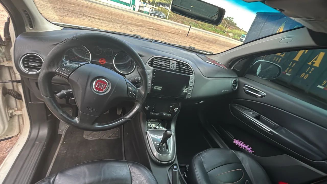 Fiat Bravo Absolute Dualogic 1.8 Flex 16V 5P 2012 - Foto 3