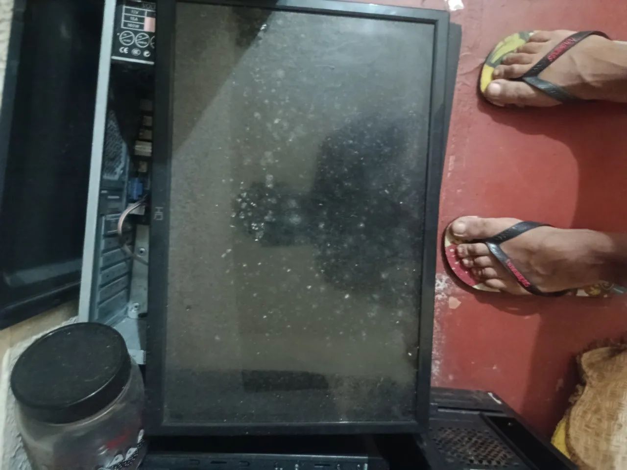 Sucatas monitores, aceito ofertas  - Foto 3