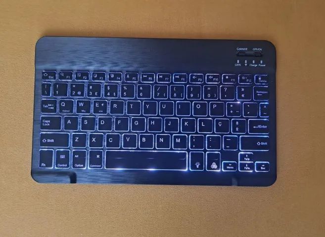 Teclado Bluetooth Abnt Com Iluminação P/ Tablets e Ipads - Foto 4
