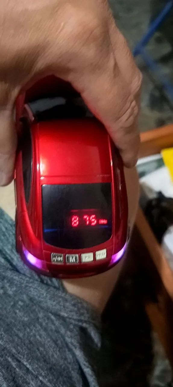 Carrinho de bateria toca música