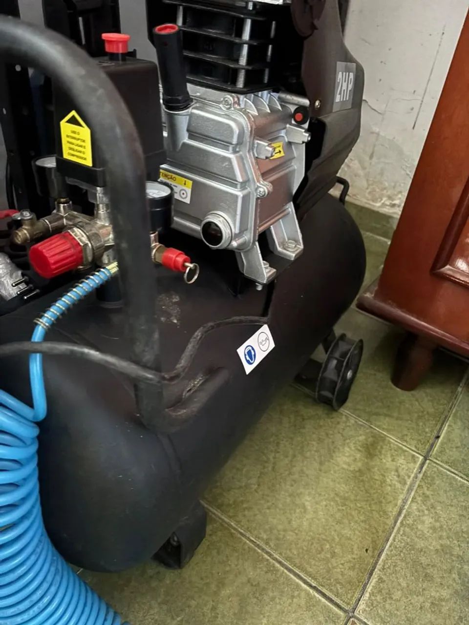 Compressor V8 Brasil V8-8.5/5 - Foto 2