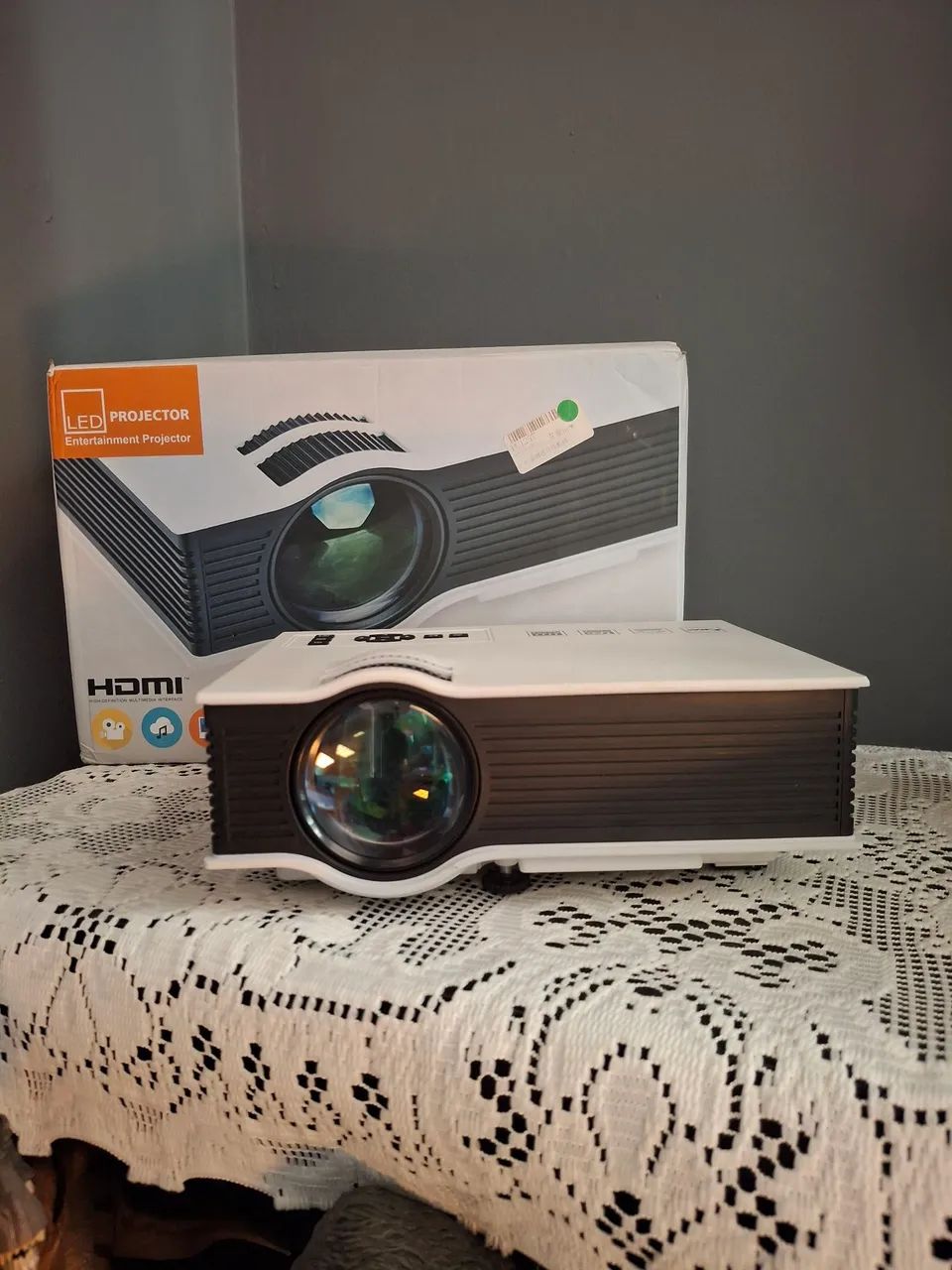 Projetor led UC40 home cinema full HD