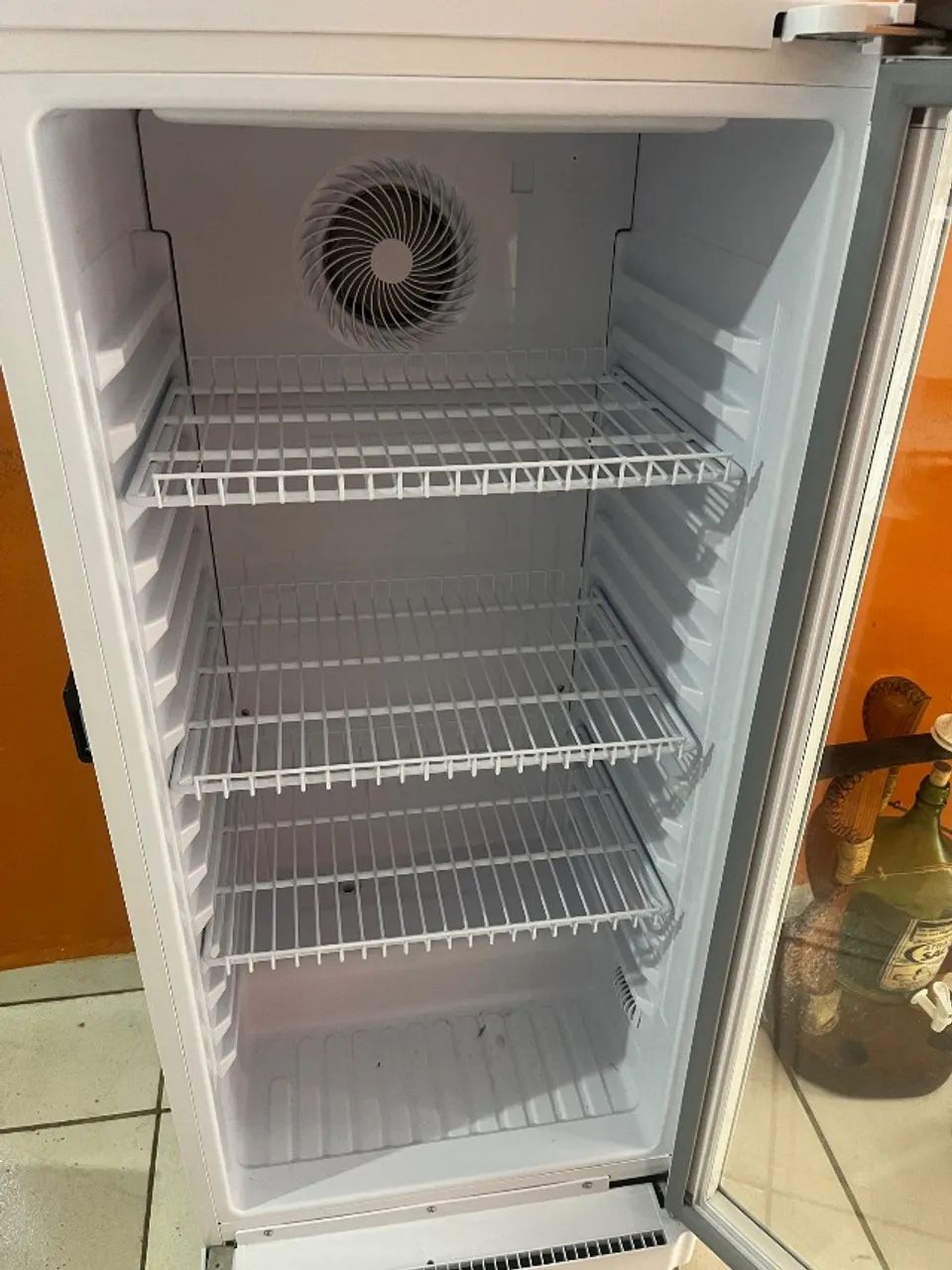 Repositor refrigerado premium EOS 198 L - Foto 3