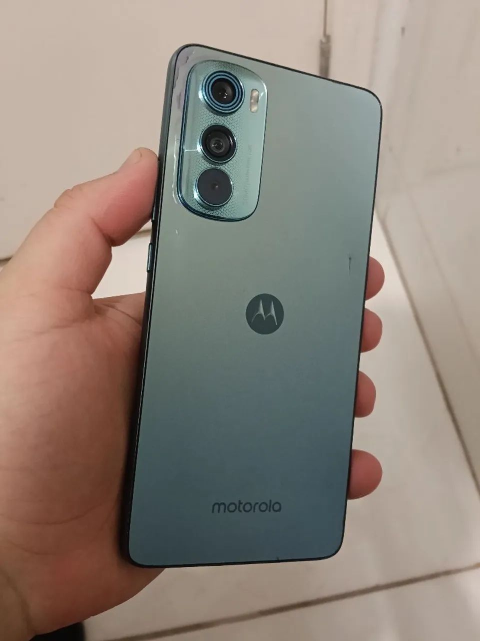 Celular Motorola Edge 30  - Foto 4