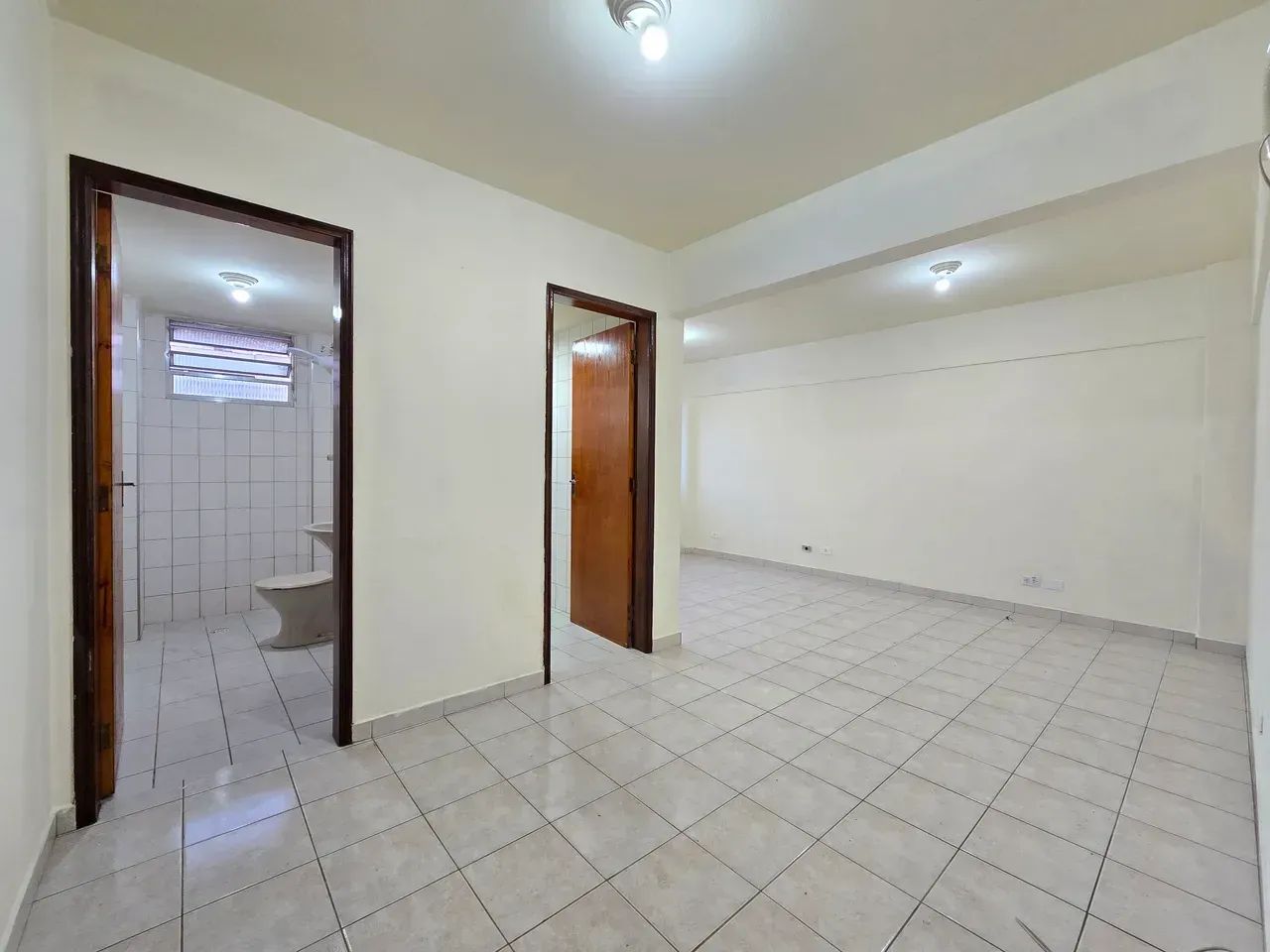 KIT próx. Metrô Liberdade, Fórum João Mendes, FECAP e Hospital Leforte