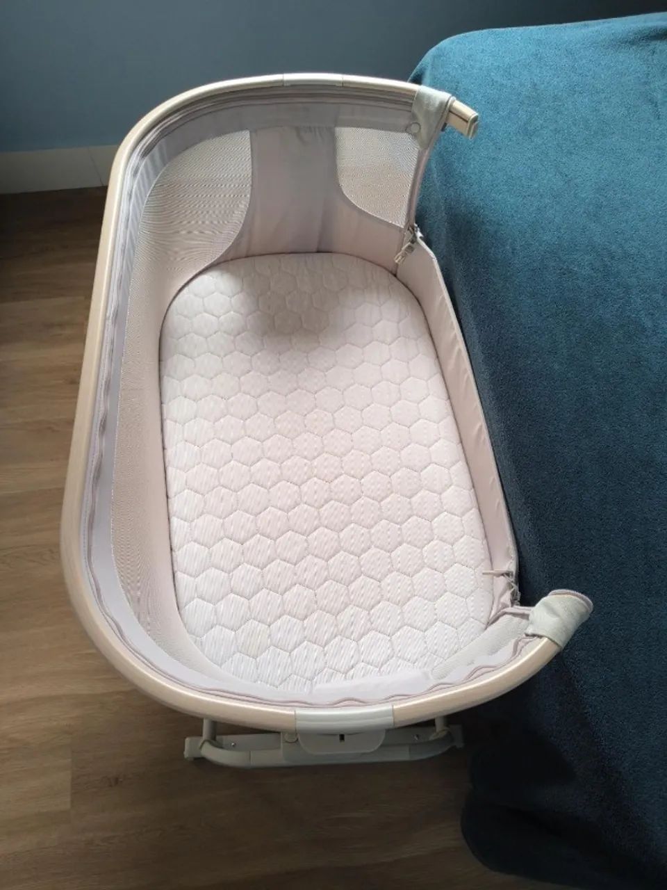 Berço Maxi Cosi Iora Air Co-sleeper - R$1000,00 - Foto 2