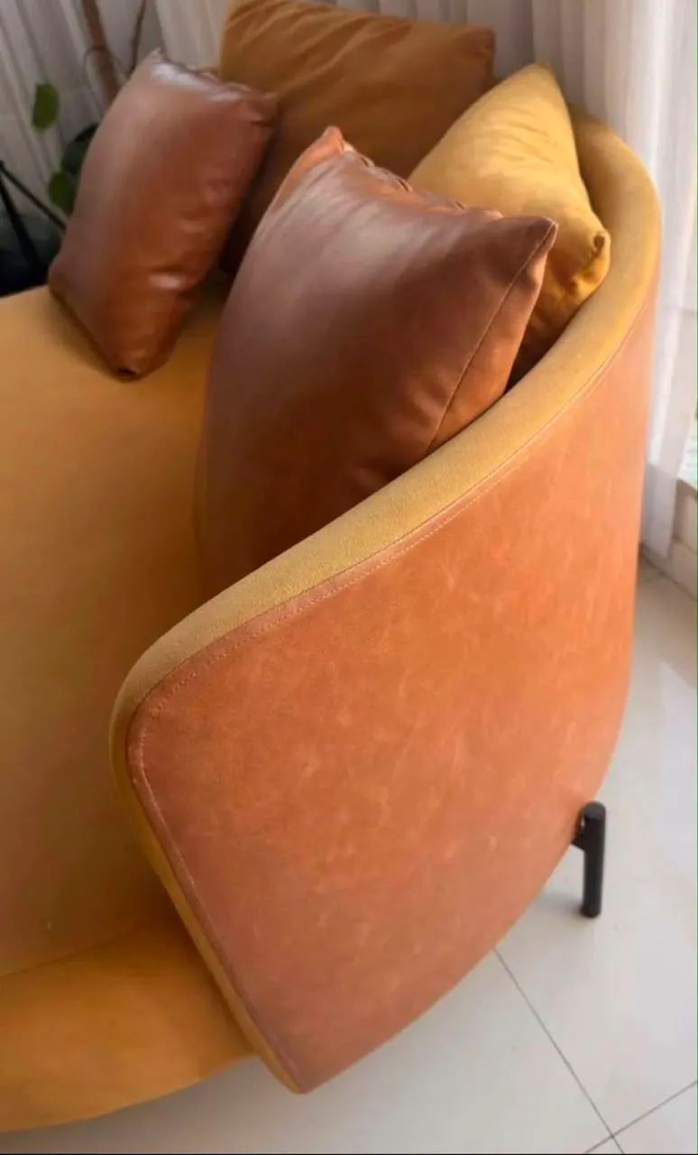 Sofá Chaise redondo + almofadas  - Foto 4