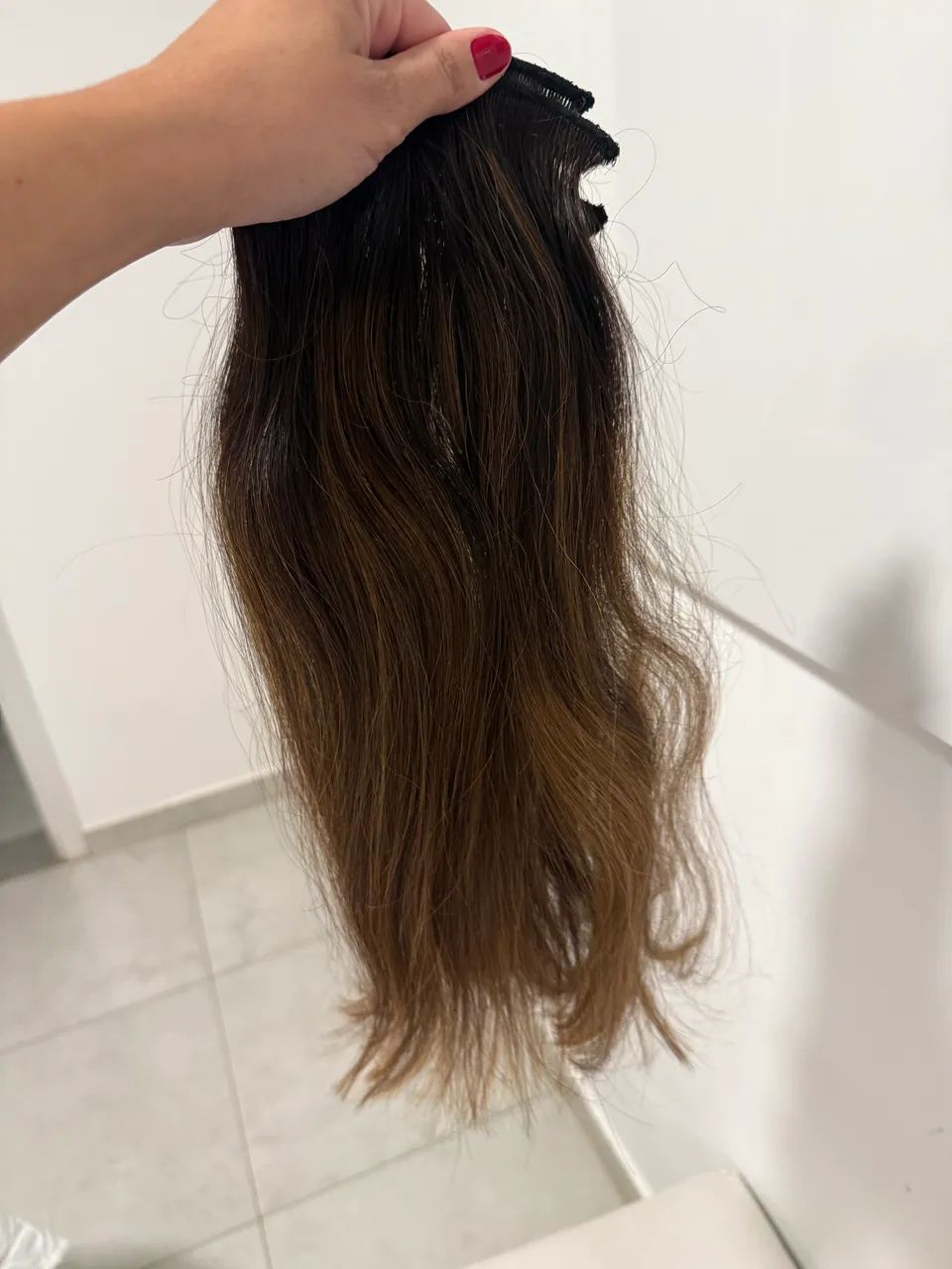 Cabelo humano em tela - Foto 2