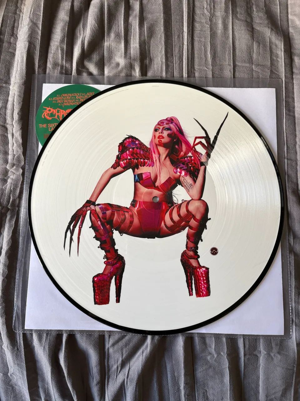 Lady Gaga Picture Disc Chromatica  - Foto 4