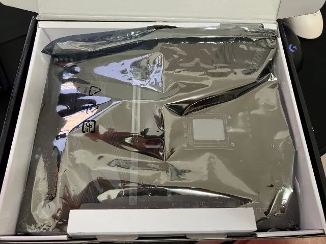 Placa Mãe Z790 Aorus Elite AX DDR5 - Impecável - Foto 3
