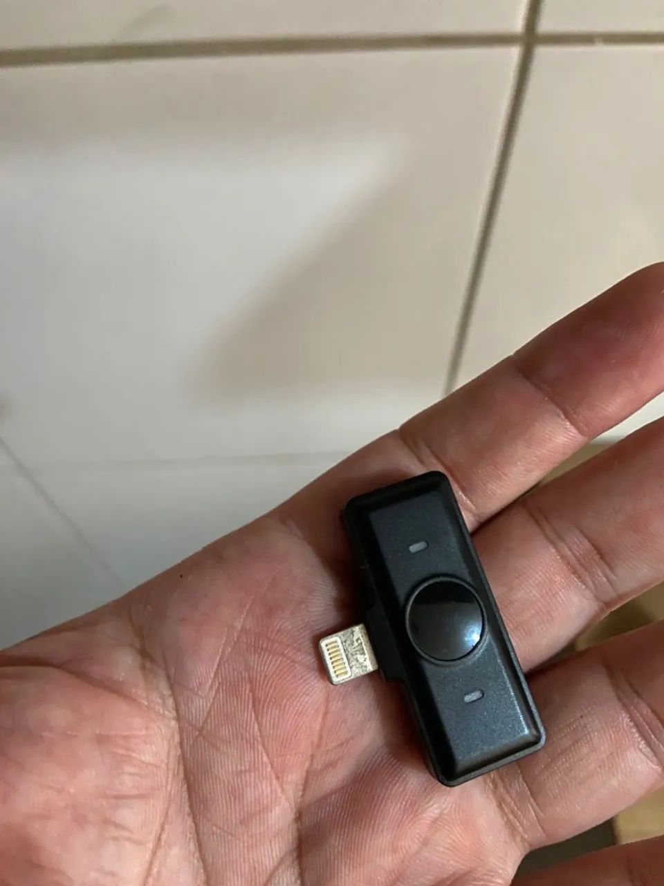 Microfone Sem Fio para iPhone 5 ao 14 (Normal, Plus, Pro e ProMax) Lapela Duplo HiFi Dog 2 - Foto 3