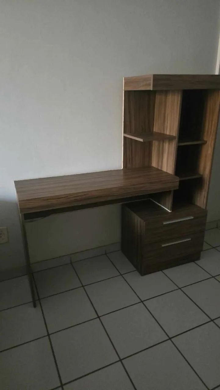 Escrivaninha  - Foto 3