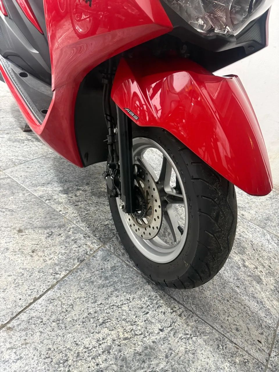 Fluo 125 - Foto 2
