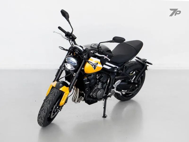 TRIUMPH TRIDENT 660  - Foto 4