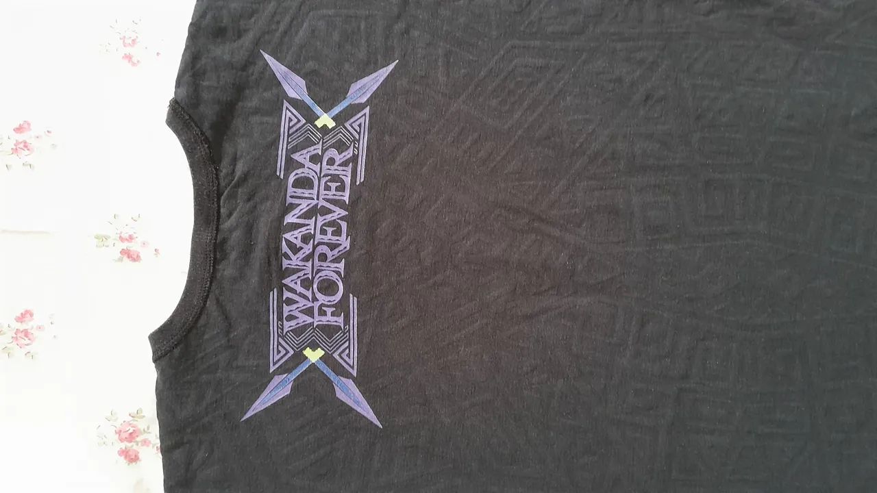Camiseta Pantera Negra dupla face - Foto 5