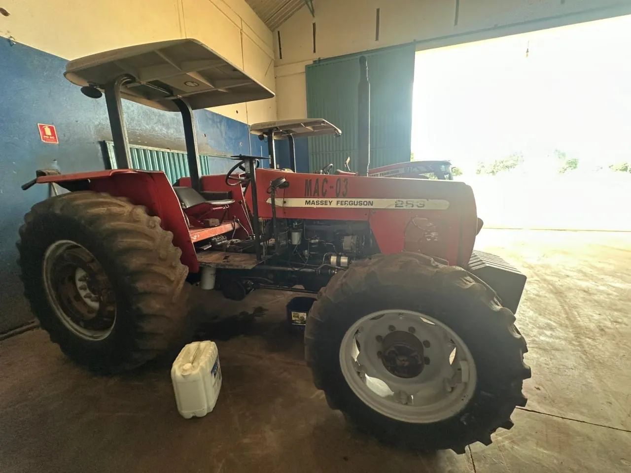 Trator Massey Ferguson 283 - Foto 2