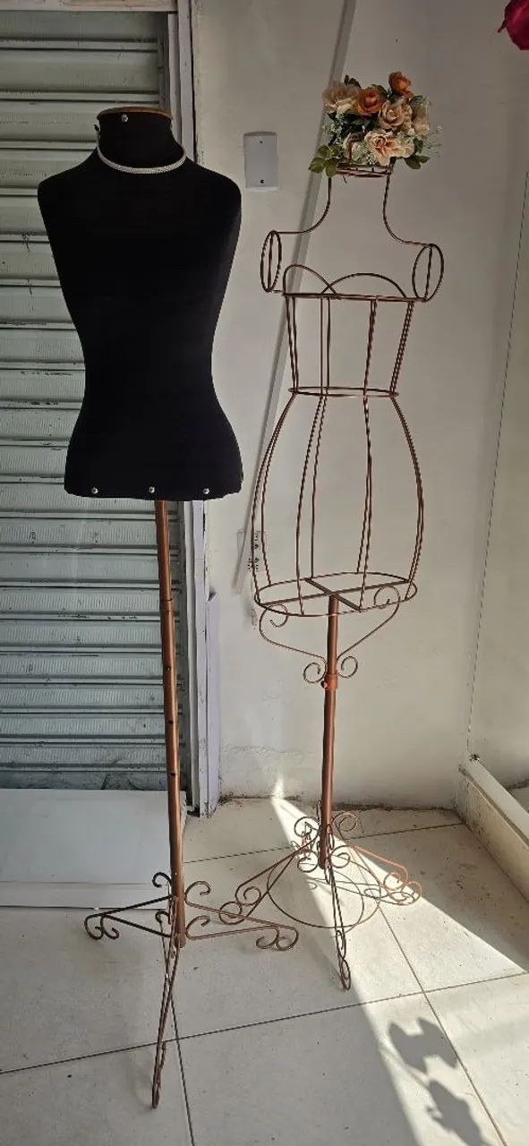 2 manequim para loja feminina  