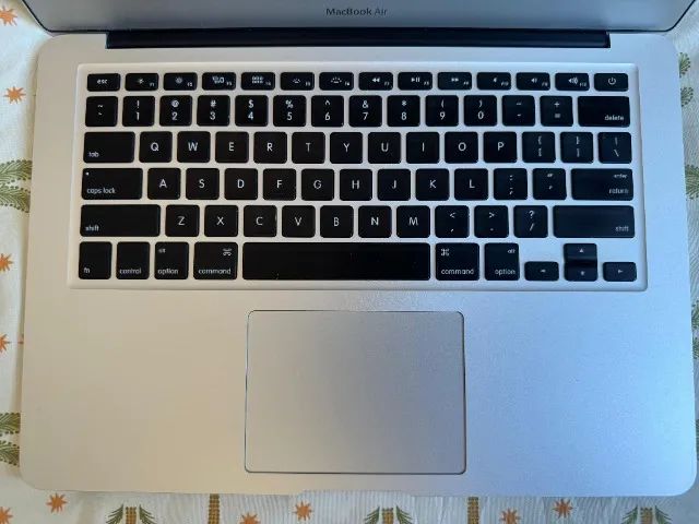 MacBook Air 13 (Modelo 2017) - Foto 3